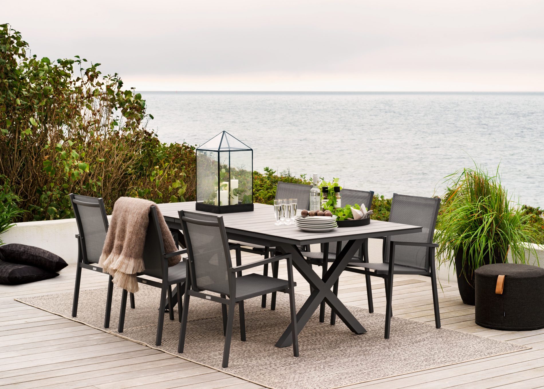 Brafab Gartenmöbel-Set mit Ausziehtisch "Hillmond" und Stuhl "Avanti"