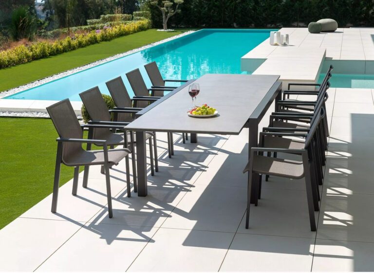 Jati&Kebon Gartenmöbelset mit Ausziehtisch "Livorno" und Stuhl "Beja"