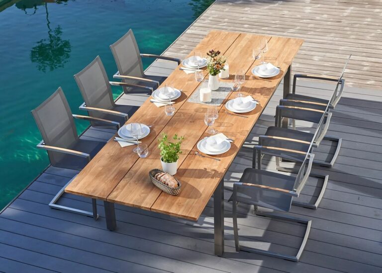 CASA DOMA "Mineo/Varano" Gartenmöbel-Set 7-tlg., Gestelle Edelstahl gebürstet, Sitzfläche Textilgewebe Sunproof® Sling schwarz/silber, Armlehnen Teak, Ausziehtisch mit Tischplatte Teak 210/310x100 cm