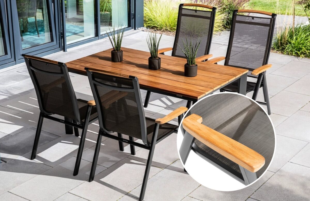 Moderne Terrasse mit Kettler Memphis Gartenstühlen und Tisch mit Teakholzplatte